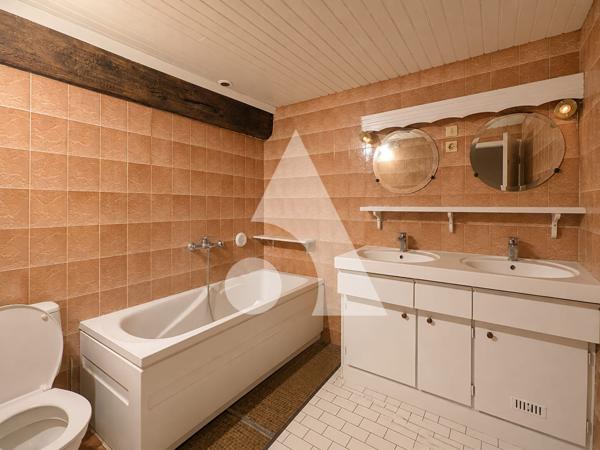 Maison 9 pièces 204 m2