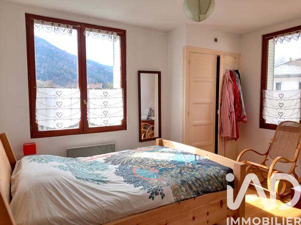 Immeuble à vendre 180,86 m² Allevard