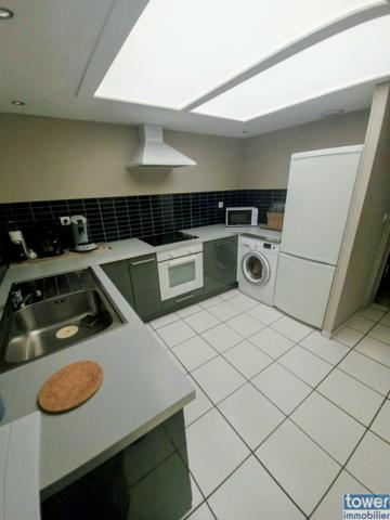 Maison
                                                                                                                                                                                                                                                                                                                        6 pièce(s)                                                                                                                                                                                                          3 chambre(s)                                                                                                                                                                                                          87  m²