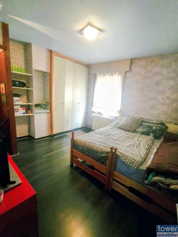 Maison
                                                                                                                                                                                                                                                                                                                        6 pièce(s)                                                                                                                                                                                                          3 chambre(s)                                                                                                                                                                                                          87  m²