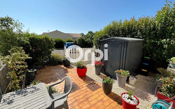 Maison à vendre    3 pièces •  Saint-Augustin