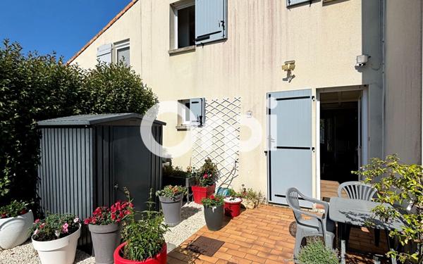 Maison à vendre    3 pièces •  Saint-Augustin