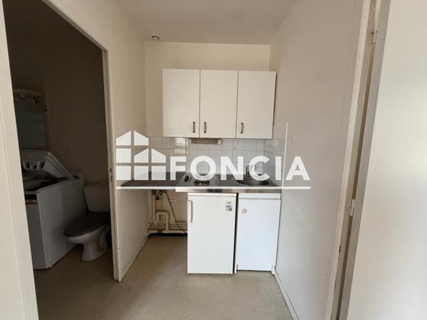 Location Appartement 2 pièces 37.8 m² - 59 RUE BOURBON Charleville Mezieres 08000