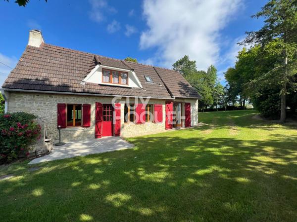A VENDRE, Maison en pierre, 4 pièces principales à l'Ouest de BAYEUX.