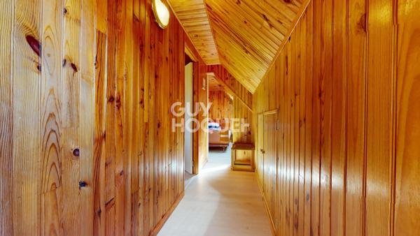 A VENDRE, Maison en pierre, 4 pièces principales à l'Ouest de BAYEUX.