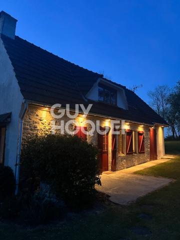 A VENDRE, Maison en pierre, 4 pièces principales à l'Ouest de BAYEUX.