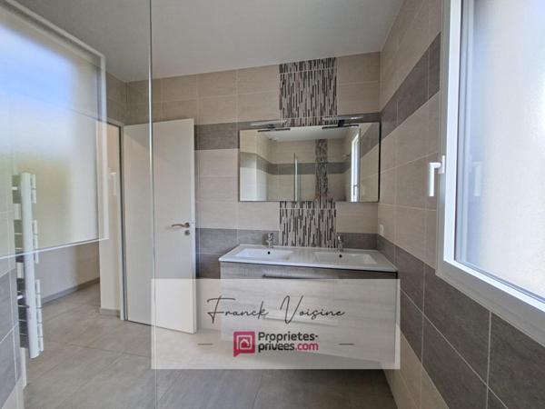 A VENDRE aux Herbiers, Maison de 84 m2 env avec 3 chambres sur une parcelle de 410 m2
