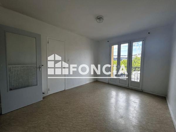 Location Studio 26 m² - 108 AVENUE DE LA REPUBLIQUE Clermont-ferrand 63100