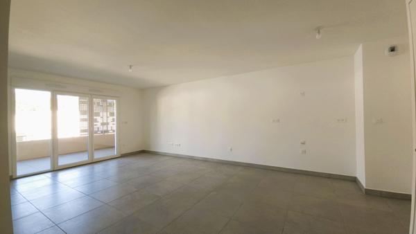 Appartement Nimes 3 pièces 66.42 m2