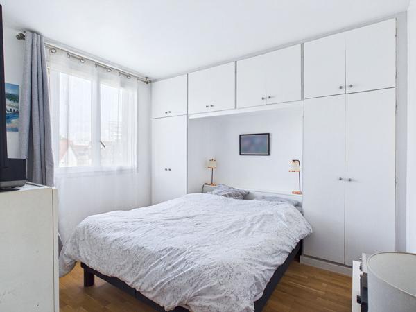Appartement Montreuil 4 pièce(s) 67.77 m2