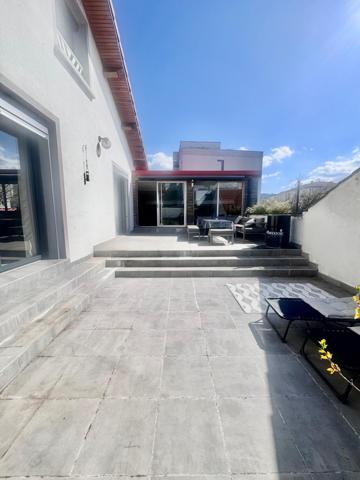 Maison à FIRMINY, 42700 - 7 pièces 200m²