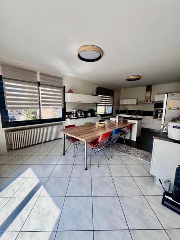 Maison à FIRMINY, 42700 - 7 pièces 200m²