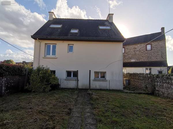 Maison à vendre à Ploumagoar dans les Côtes-d'Armor (22970), ref : 00421FR