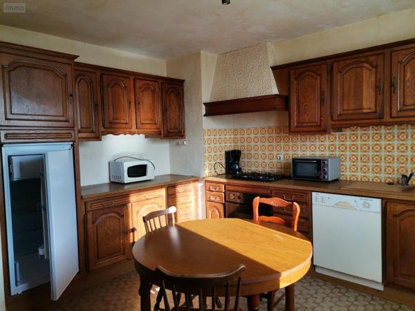 Maison à vendre à Ploumagoar dans les Côtes-d'Armor (22970), ref : 00421FR