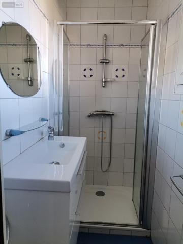 Maison à vendre à Ploumagoar dans les Côtes-d'Armor (22970), ref : 00421FR