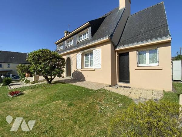 Secteur Lambezellec - Dans un environnement résidentiel, venez découvrir cette charmante maison...
