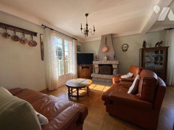 Secteur Lambezellec - Dans un environnement résidentiel, venez découvrir cette charmante maison...
