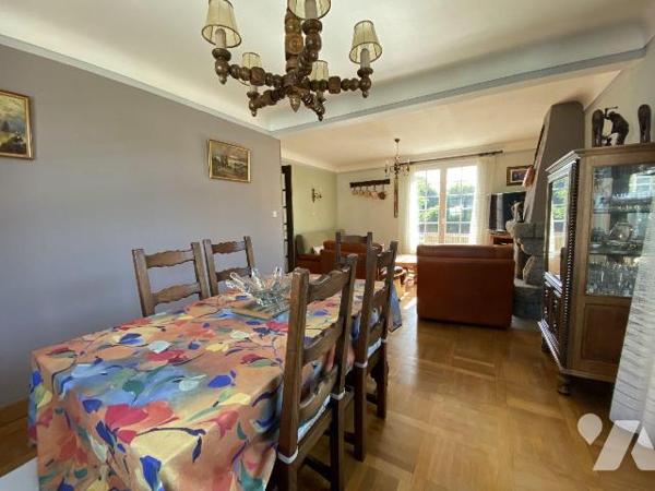 Secteur Lambezellec - Dans un environnement résidentiel, venez découvrir cette charmante maison...