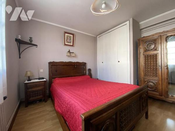 Secteur Lambezellec - Dans un environnement résidentiel, venez découvrir cette charmante maison...