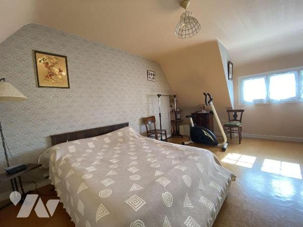 Secteur Lambezellec - Dans un environnement résidentiel, venez découvrir cette charmante maison...