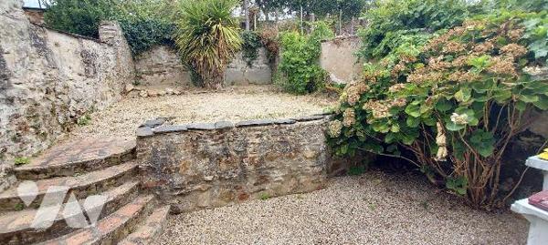 Maison à vendre à Cossé-le-Vivien (53230) en Mayenne (53)

À Cossé-le-Vivien, cette maison en...