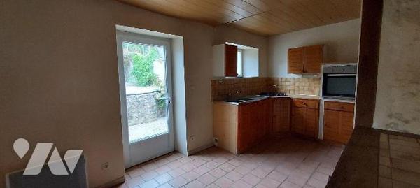 Maison à vendre à Cossé-le-Vivien (53230) en Mayenne (53)

À Cossé-le-Vivien, cette maison en...