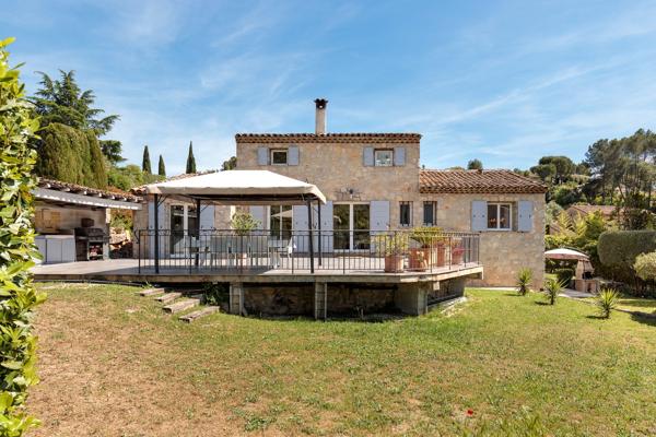 Maison de 7 pièces (185 m²) à vendre à PEYMEINADE