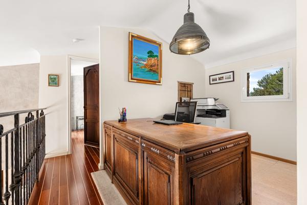Maison de 7 pièces (185 m²) à vendre à PEYMEINADE