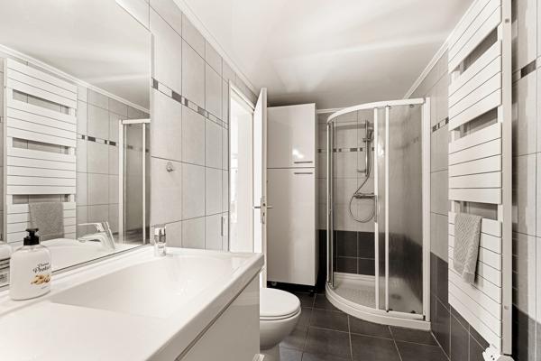Maison de 7 pièces (185 m²) à vendre à PEYMEINADE