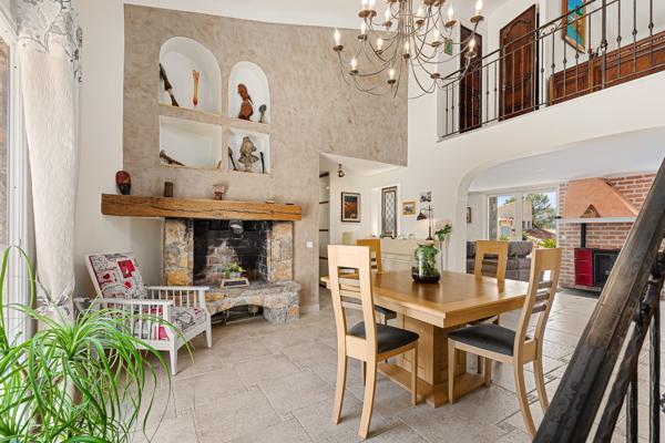 Maison de 7 pièces (185 m²) à vendre à PEYMEINADE
