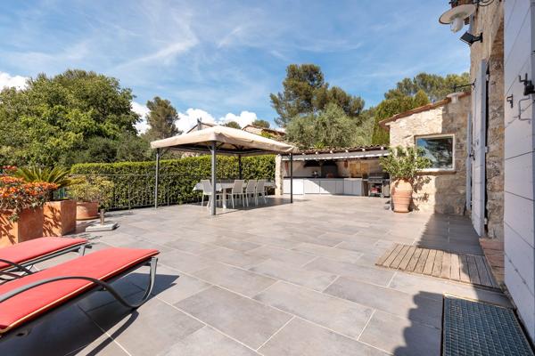 Maison de 7 pièces (185 m²) à vendre à PEYMEINADE