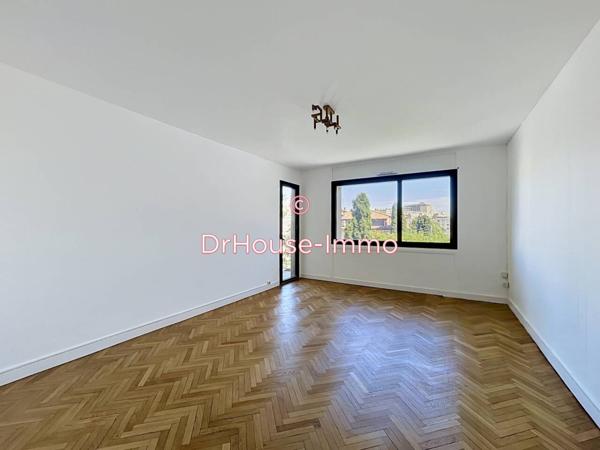 Appartement à louer 5 pièces de 122 m²