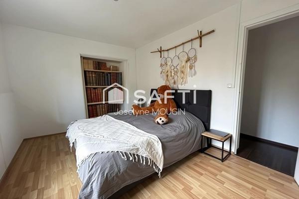Appartement avec 2 chambres, un extérieur et cave, secteur Ouest d'Amiens.