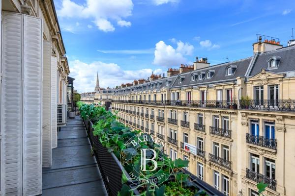 Paris 8ème, Appartement 4 Chambres -  164 m² à vendre