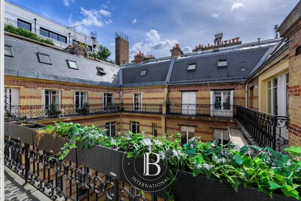 Paris 8ème, Appartement 4 Chambres -  164 m² à vendre