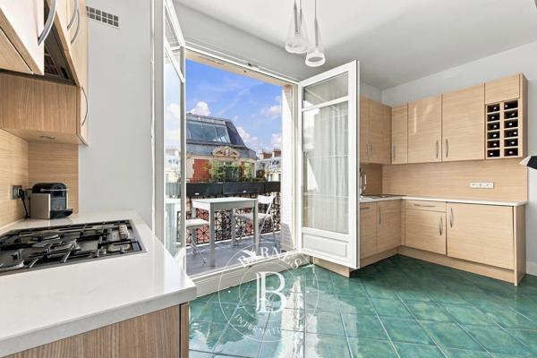 Paris 8ème, Appartement 4 Chambres -  164 m² à vendre
