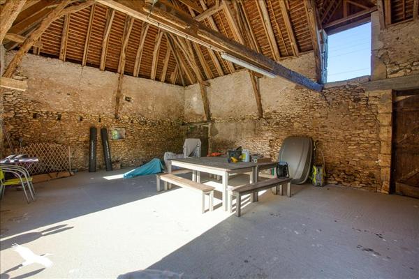 Maison à vendre |  Le Bugue |  6 pièces | 250 m²