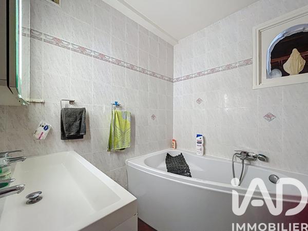 Maison à vendre 10 pièces 174 m² Maraussan