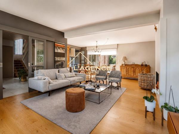 Maison individuelle 6 chambres + dépendance de 100 m² – À deux pas du centre-ville