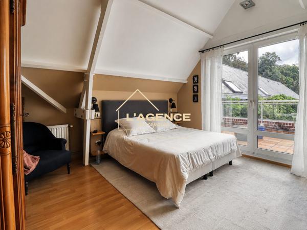 Maison individuelle 6 chambres + dépendance de 100 m² – À deux pas du centre-ville