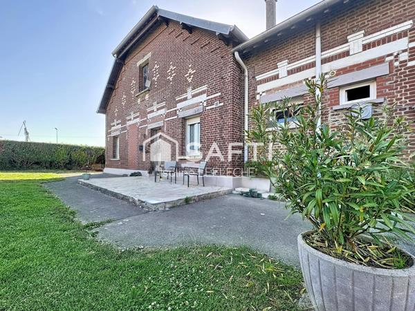 Maison en brique de 150m2 avec garage et dépendances