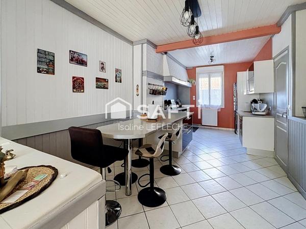 Maison en brique de 150m2 avec garage et dépendances