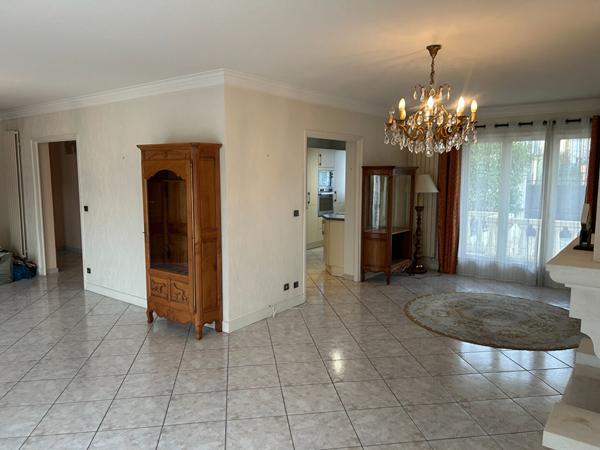 Maison Saint Prix 8 pièces