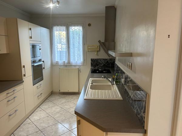 Maison Saint Prix 8 pièces