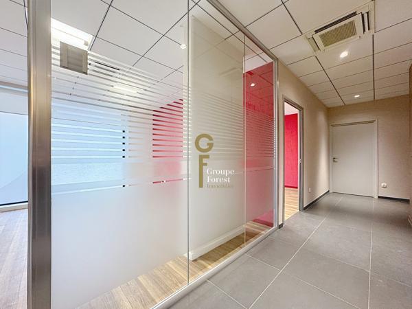 ✨ EMPLACEMENT PREMIUM – LOCAL PROFESSIONNEL 150 m² – CŒUR DE BOUSBECQUE