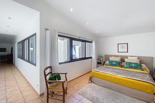 Vente Maison de ville Nîmes 5 Pièces 167 m²