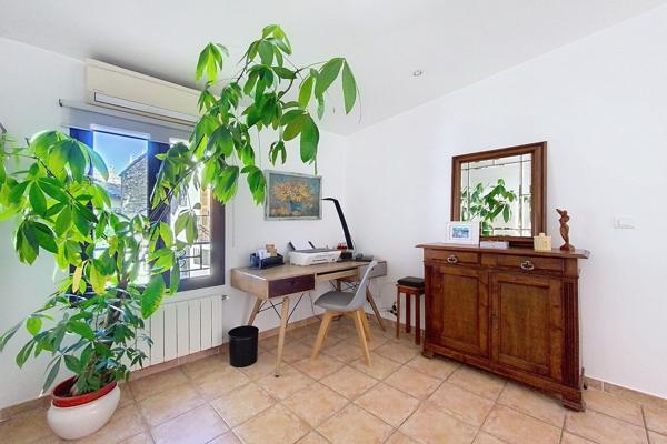 Vente Maison de ville Nîmes 5 Pièces 167 m²