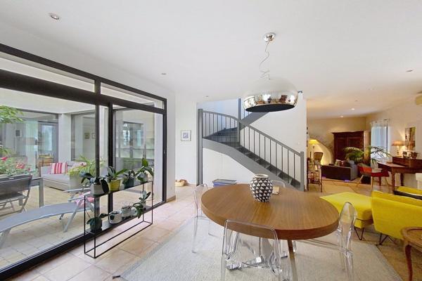 Vente Maison de ville Nîmes 5 Pièces 167 m²