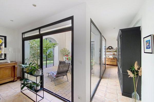 Vente Maison de ville Nîmes 5 Pièces 167 m²