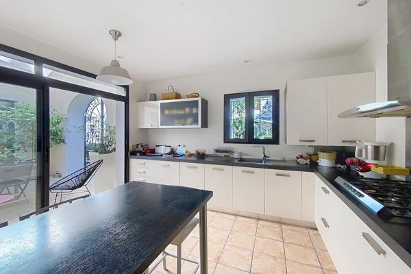 Vente Maison de ville Nîmes 5 Pièces 167 m²